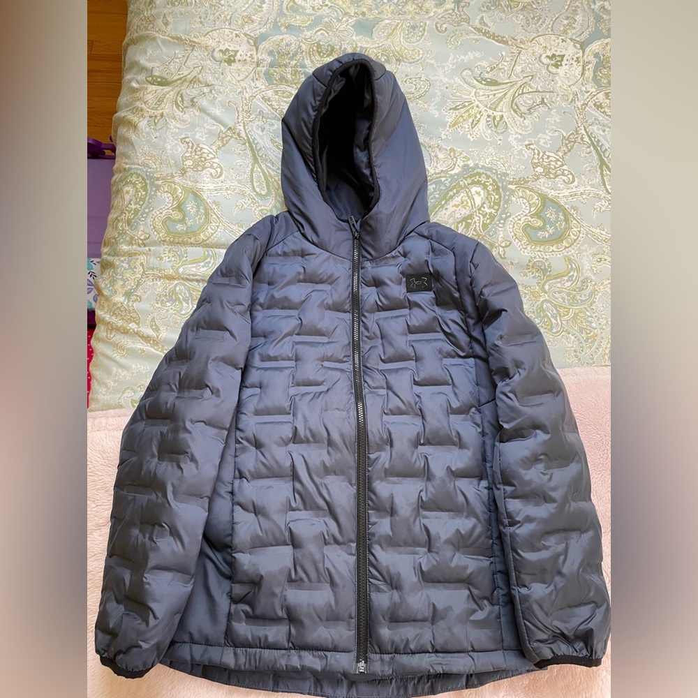 Kids navy puffer jacket.  Under armor.  Great used condition.